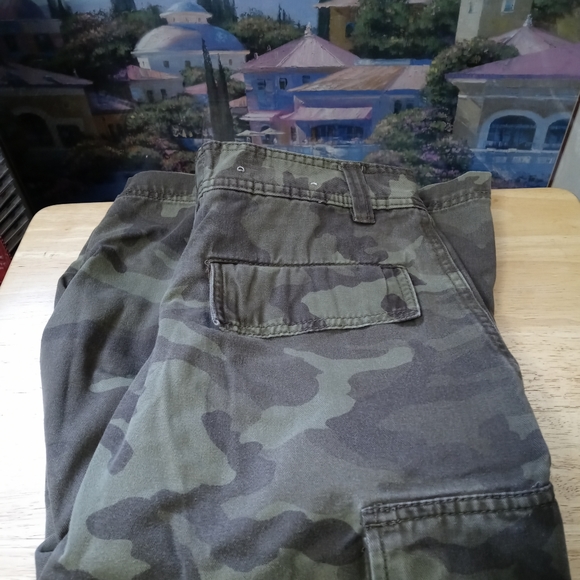 🏇FOOT LOCKER CAMO CARGO PANTS🤺 - Picture 14 of 16